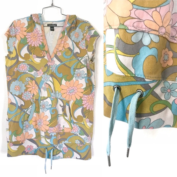 Lucky Brand Tops - Lucky Brand mod floral pop over hoodie sweatshirt